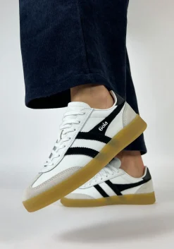 Gola